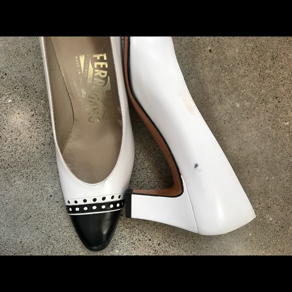 SOLD - Vintage Salvatore Ferragamo Heels - Picture 5 of 6